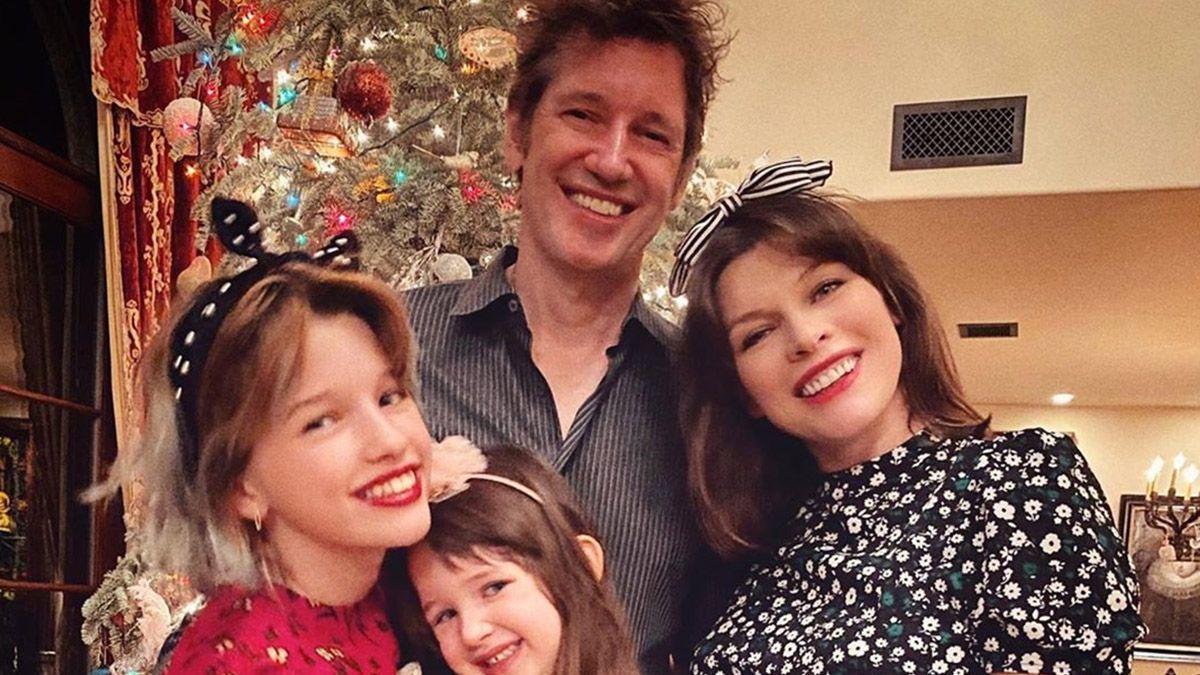 Донька Міли Йовович вразила схожістю із зірковою матусею: фото Донька Міли Йовович вразила схожістю із зірковою матусею: фото