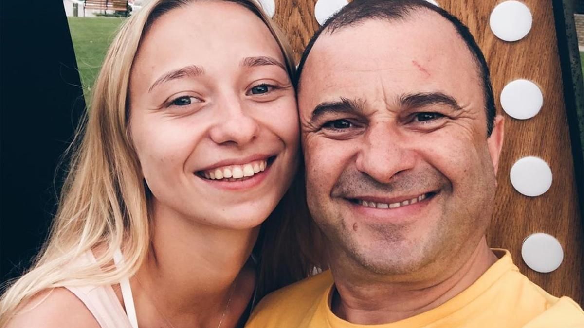 Невеста Виктора Павлика пожаловалась на осуждение поклонниками будущего мужа Невеста Виктора Павлика пожаловалась на осуждение поклонниками будущего мужа