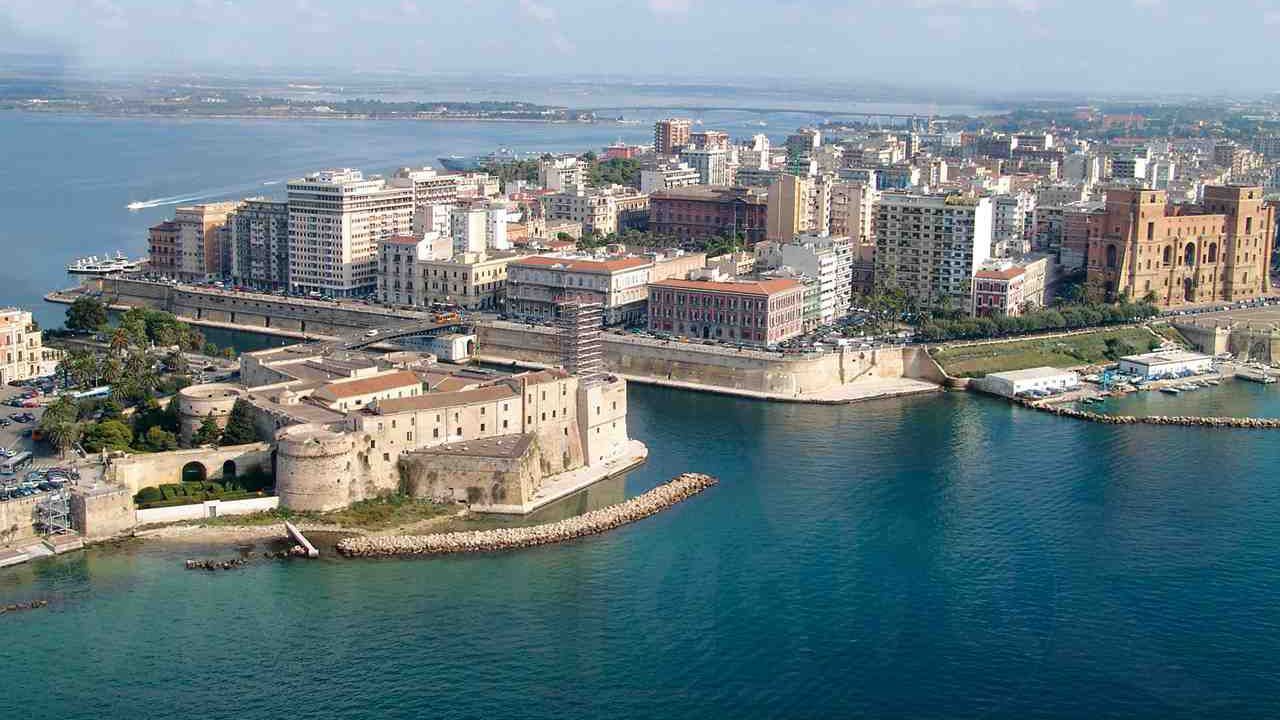 Влада одного з італійських міст продає будинки за 1 євро: деталі Влада одного з італійських міст продає будинки за 1 євро: деталі