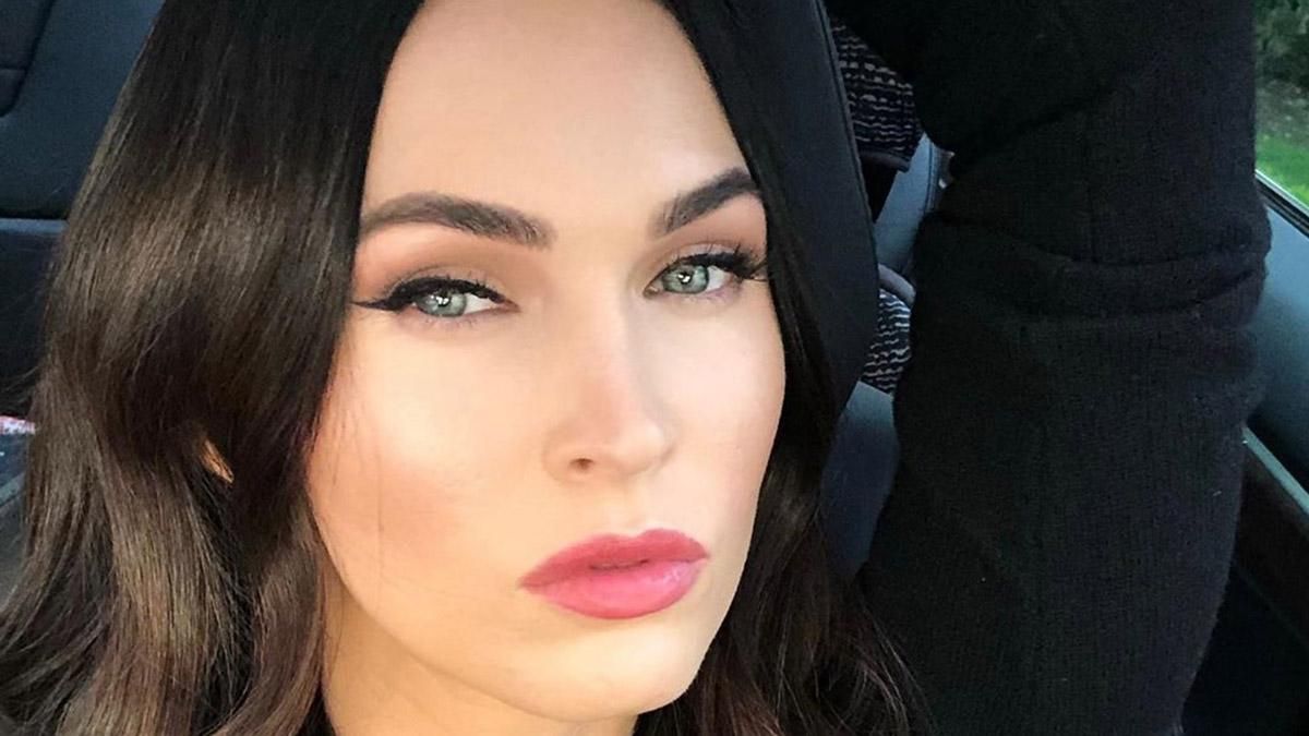 В голубом платье и с макияжем: сын Меган Фокс выбрал эпатажный образ для праздника - 6 февраля 2020 - 24 Канал В голубом платье и с макияжем: сын Меган Фокс выбрал эпатажный образ для праздника - 6 февраля 2020 - 24 Канал