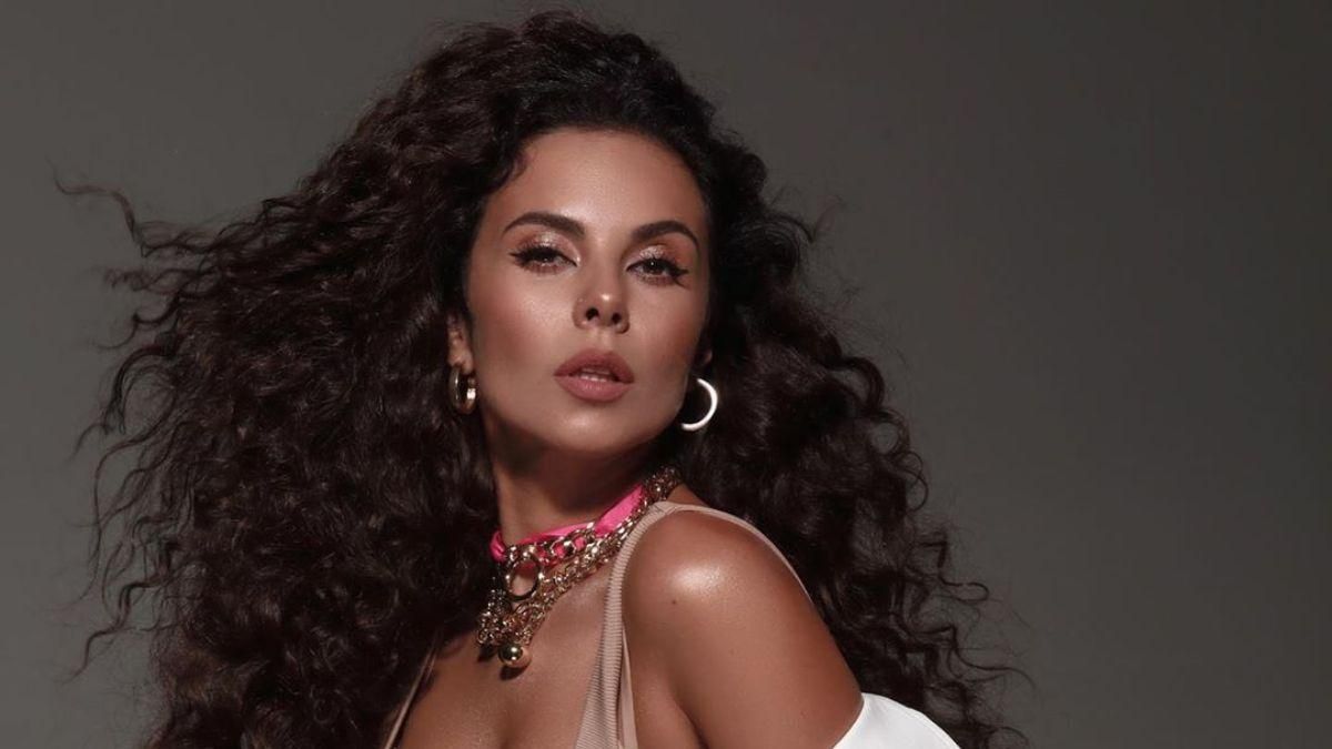 З літа в зиму: Настя Каменських поділилася запальним відео З літа в зиму: Настя Каменських поділилася запальним відео