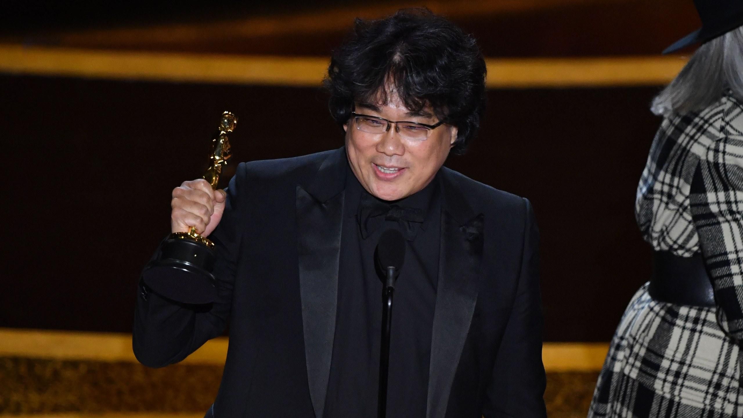 Пон Джун Хо став найкращим режисером на Оскарі-2020