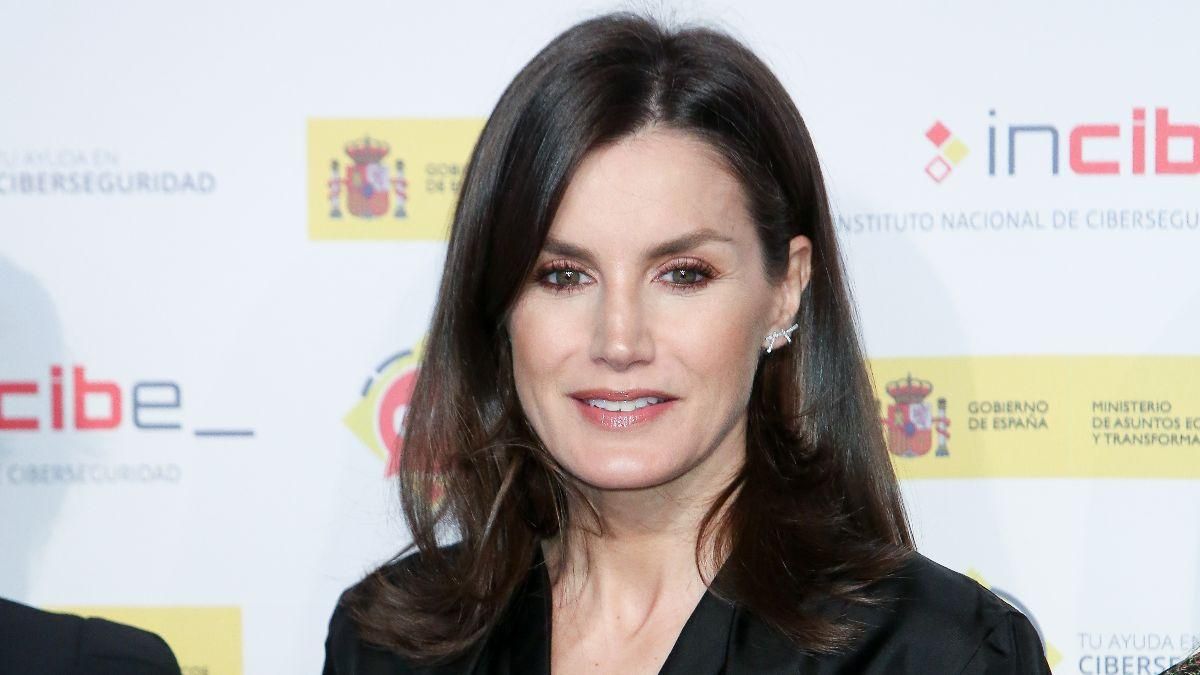 Королева Летиція здійснила вишуканий вихід Королева Летиція здійснила вишуканий вихід