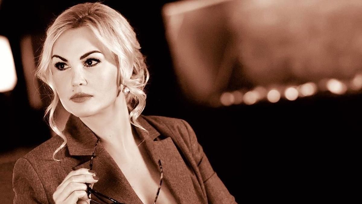 Певице Камалии вернули похищенный телефон, хоть и удалили все данные Певице Камалии вернули похищенный телефон, хоть и удалили все данные