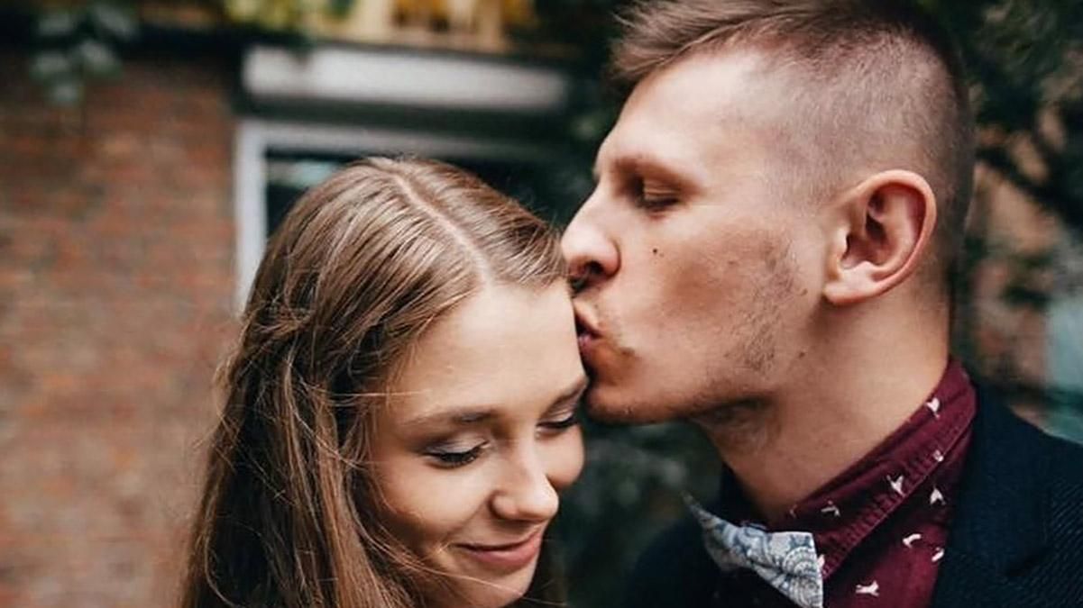 Соліст гурту "Фіолет" зробив особливий сюрприз для дружини на День Валентина: відео