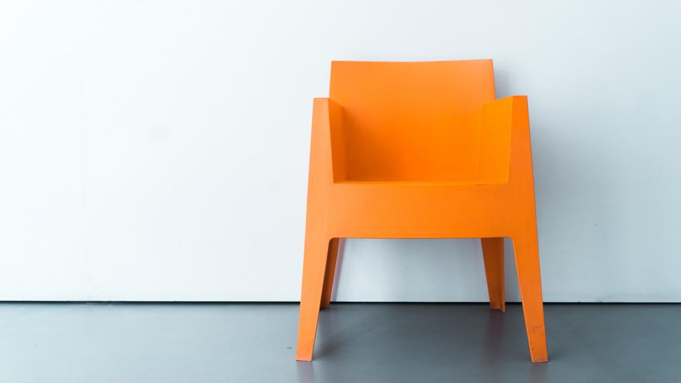 В Роттердамі дизайнери представили дивні стільці – фото 