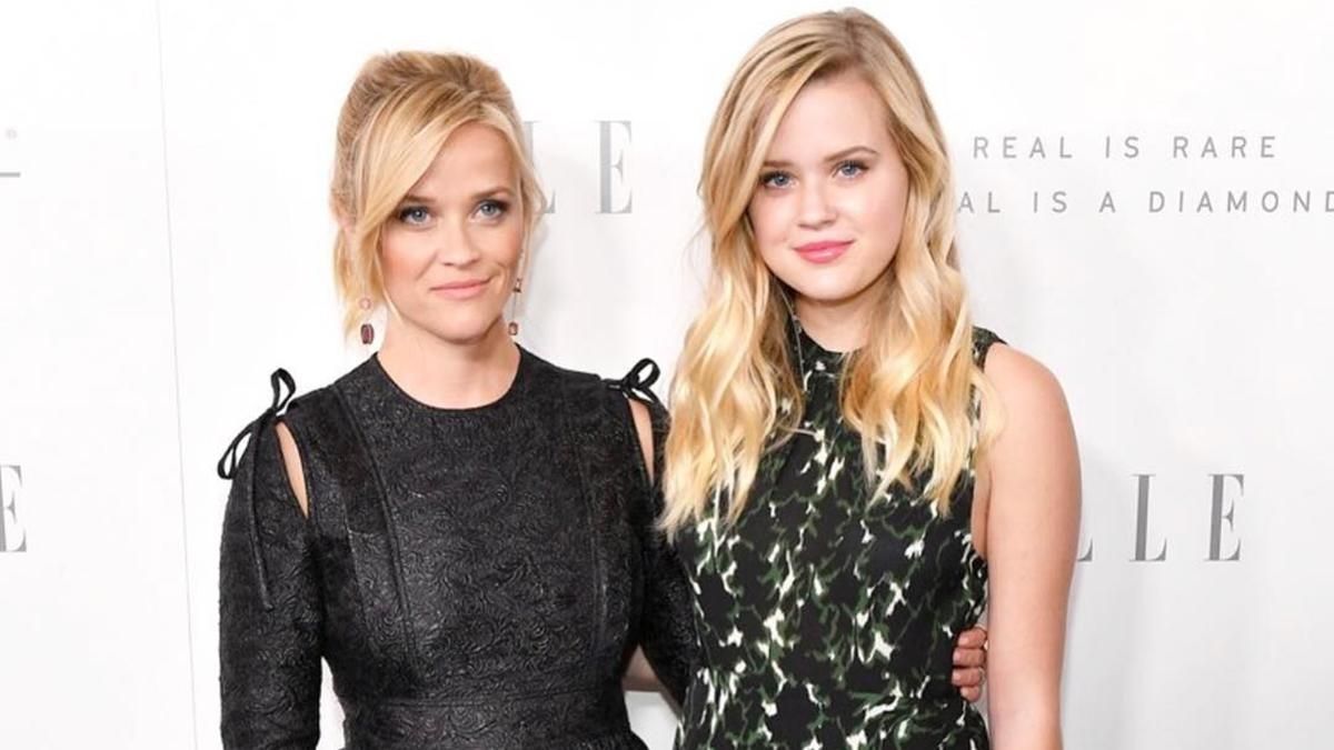 Риз Уизерспун очаровала сеть фотографией с дочкой: поразительное сходство Риз Уизерспун очаровала сеть фотографией с дочкой: поразительное сходство