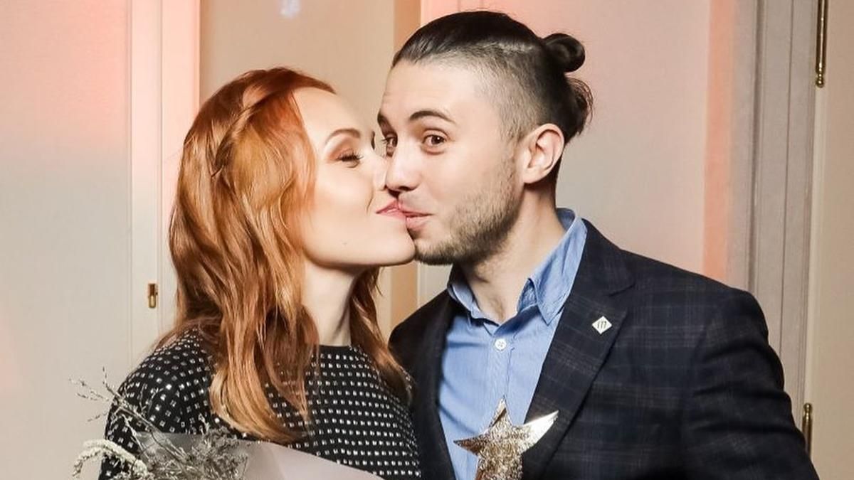 Співачка Alyosha втретє вагітна, – ЗМІ Співачка Alyosha втретє вагітна, – ЗМІ