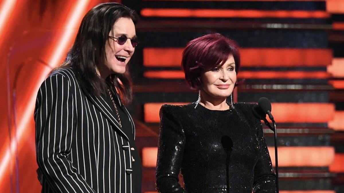 Шерон Осборн вперше за 18 років змінила імідж: несподівані фото Шерон Осборн вперше за 18 років змінила імідж: несподівані фото