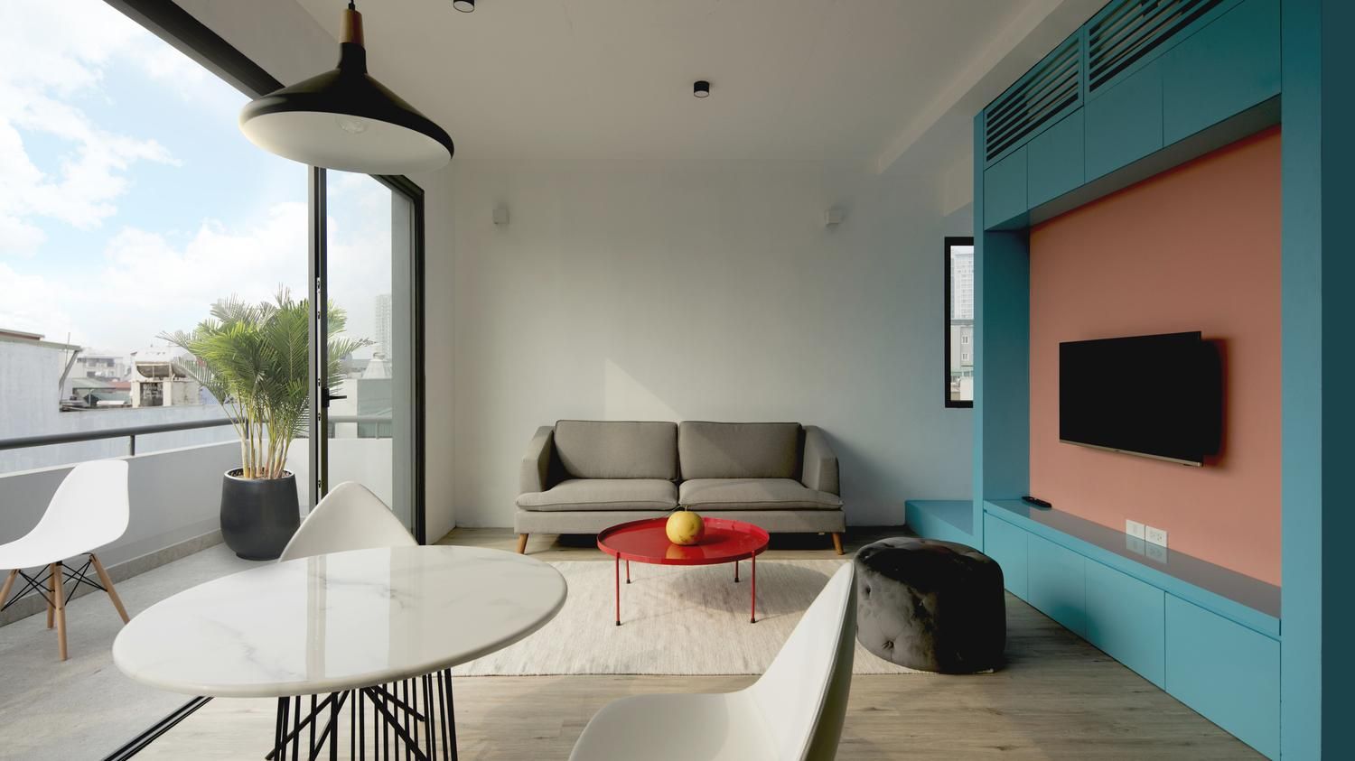 Во Вьетнаме построили "худой" дом: фото необычного здания Во Вьетнаме построили "худой" дом: фото необычного здания