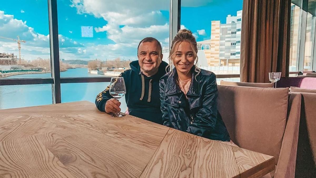 Наречена Віктора Павліка опублікувала фото у весільній сукні: кадр підірвав мережу Наречена Віктора Павліка опублікувала фото у весільній сукні: кадр підірвав мережу