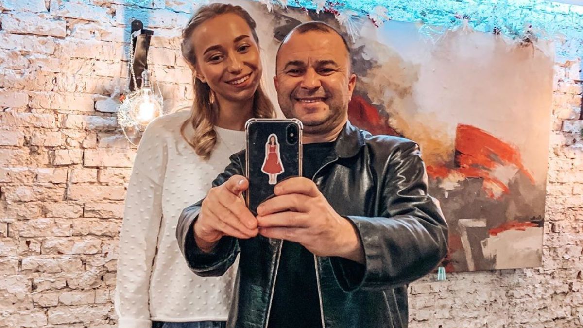 Віктор Павлік відповів хейтерам на коментарі щодо молодої нареченої: Люди, будьте добрішими Віктор Павлік відповів хейтерам на коментарі щодо молодої нареченої: Люди, будьте добрішими