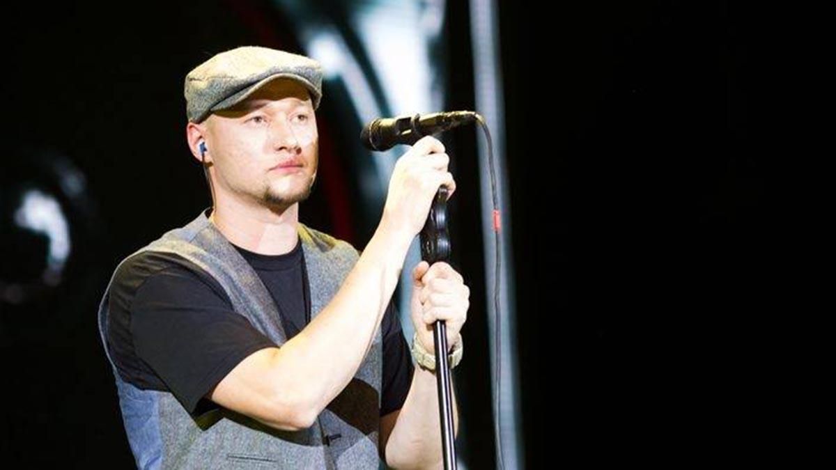 Соліст гурту "Бумбокс" Андрій Хливнюк розлучився після 10 років шлюбу, – ЗМІ Соліст гурту "Бумбокс" Андрій Хливнюк розлучився після 10 років шлюбу, – ЗМІ