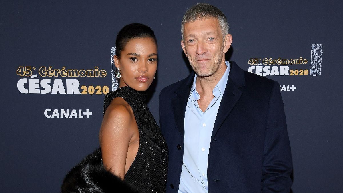 Тіна Кунакі та Венсан Кассель здійснили рідкісний вихід в Парижі: красиві фото пари Тіна Кунакі та Венсан Кассель здійснили рідкісний вихід в Парижі: красиві фото пари