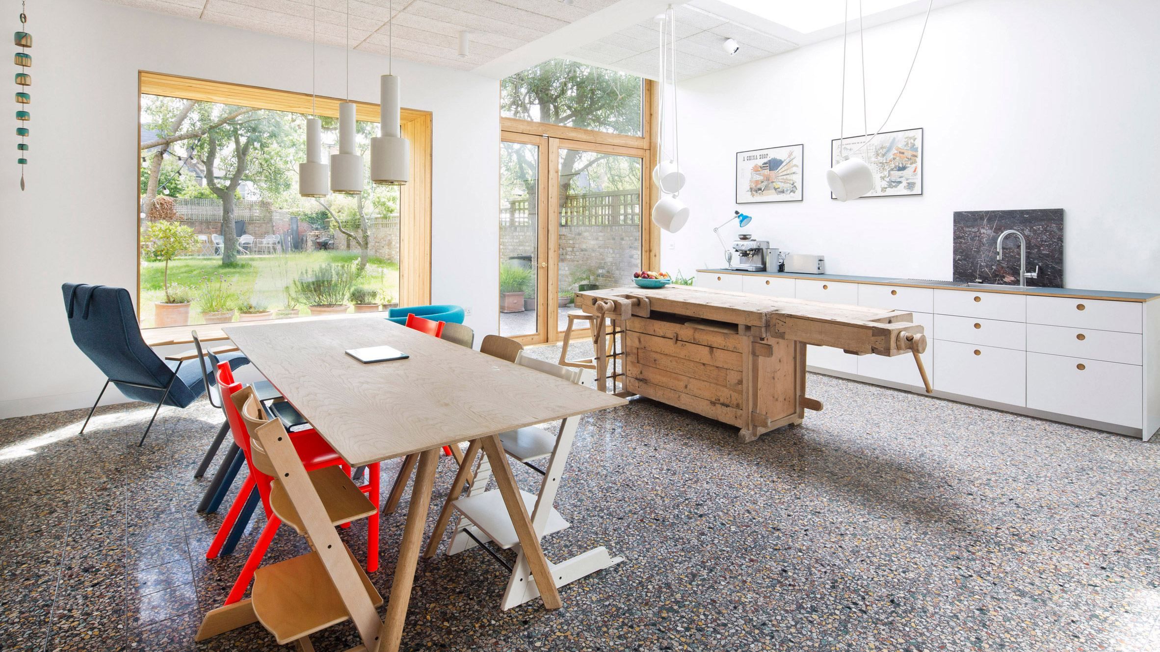 В Лондоні переобладнали будинок, використавши списаний матеріал – фото В Лондоні переобладнали будинок, використавши списаний матеріал – фото