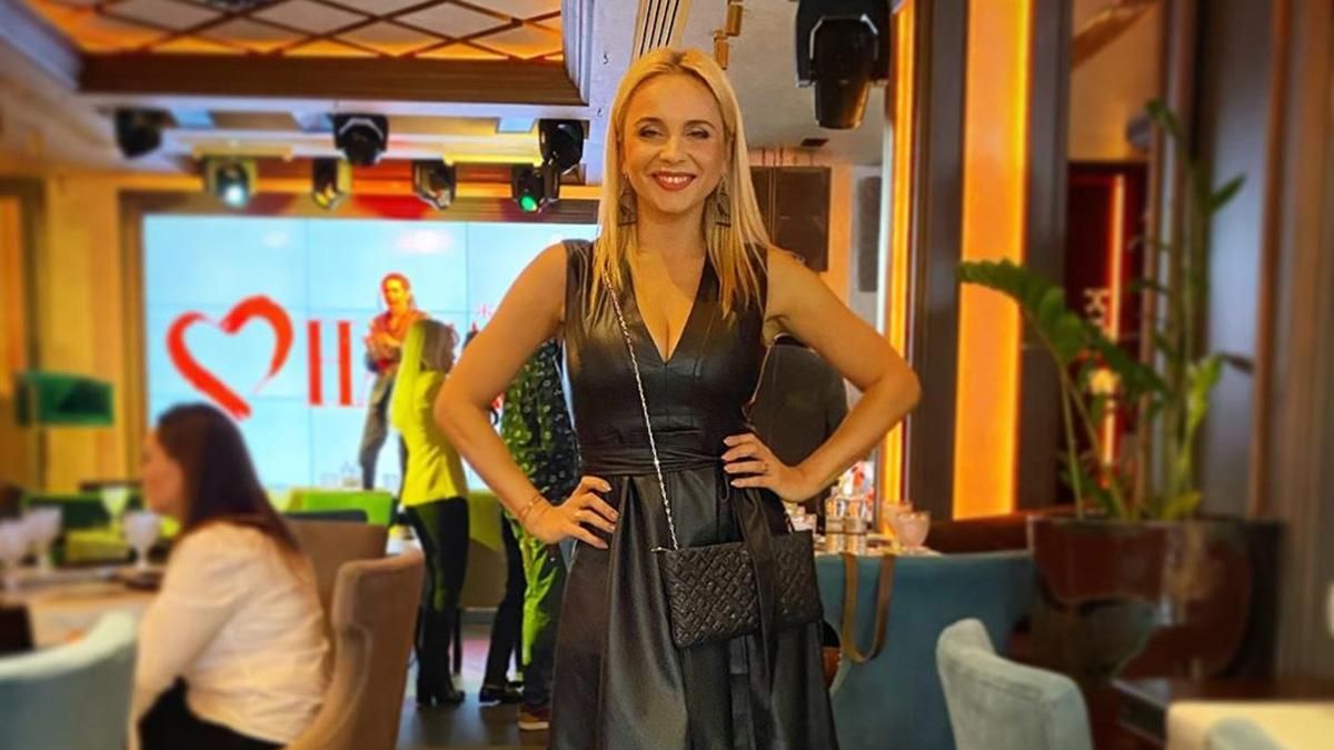 Лилия Ребрик примерила кожаное платье для светского выхода: фото Лилия Ребрик примерила кожаное платье для светского выхода: фото