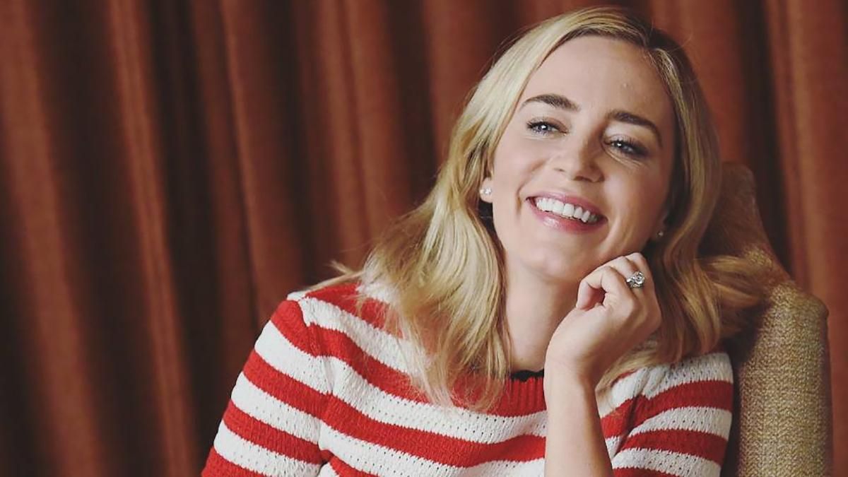 Эмили Блант осуществила светский выход в смелом образе: фото Эмили Блант осуществила светский выход в смелом образе: фото