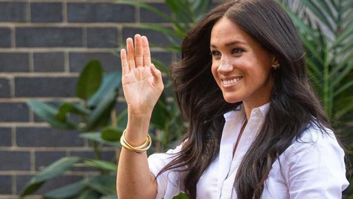 Меган Маркл здійснила вихід в елегантному образі від світових брендів Меган Маркл здійснила вихід в елегантному образі від світових брендів