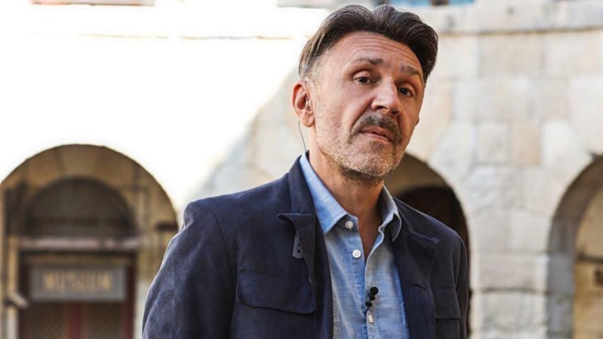 Росіянин Сергій Шнуров в ефірі інтерв'ю засумнівався, чий Крим: відео Росіянин Сергій Шнуров в ефірі інтерв'ю засумнівався, чий Крим: відео