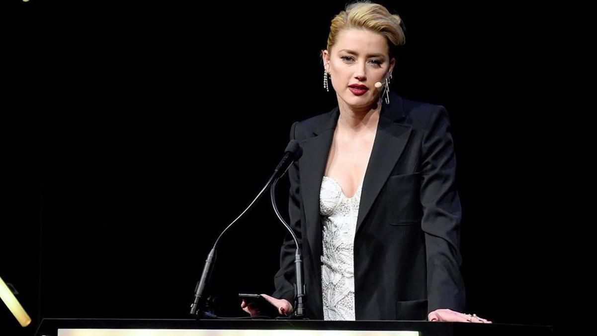 Ембер Герд визнала, що вдарила Джонні Деппа дверима по голові: подробиці розлучення Ембер Герд визнала, що вдарила Джонні Деппа дверима по голові: подробиці розлучення