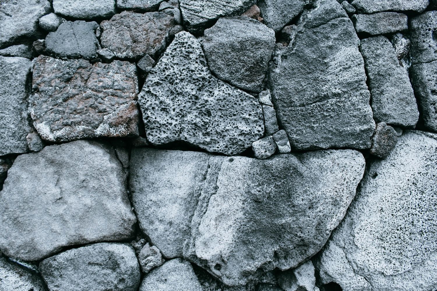 Кам'яний вік в архітектурі: в Лондоні відкрили виставку будинків, які побудовані з каменю