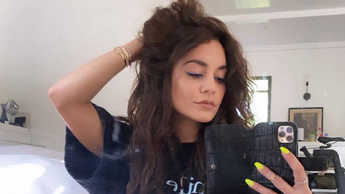 Ванесса Хадженс сболтнула лишнего про коронавирус и извинилась за свой цинизм Ванесса Хадженс сболтнула лишнего про коронавирус и извинилась за свой цинизм