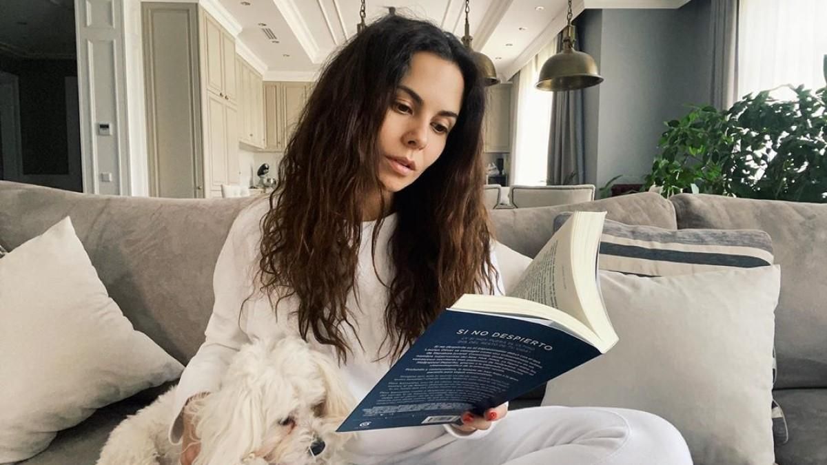 Настя Каменских назвала книги, которые изменили ее жизнь Настя Каменских назвала книги, которые изменили ее жизнь