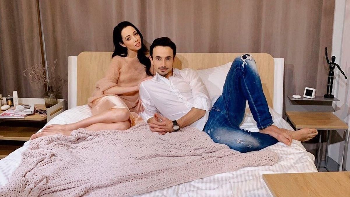 Екатерина Кухар с мужем самоизолировались от детей после возвращения из Таиланда Екатерина Кухар с мужем самоизолировались от детей после возвращения из Таиланда