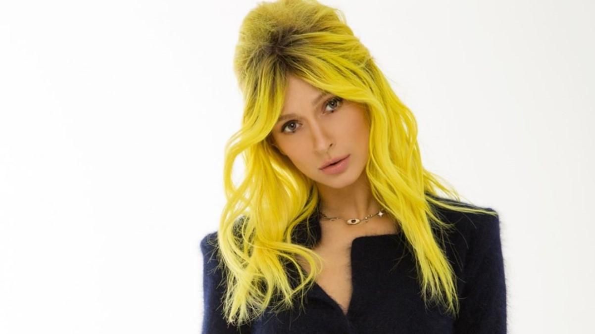 Певица TAYANNA ошеломила поклонников ярким цветом волос: фото Певица TAYANNA ошеломила поклонников ярким цветом волос: фото