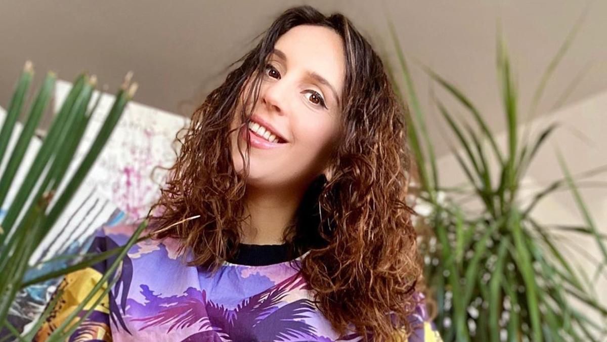 Джамала очаровала сеть новым кавером в День счастья: видео Джамала очаровала сеть новым кавером в День счастья: видео