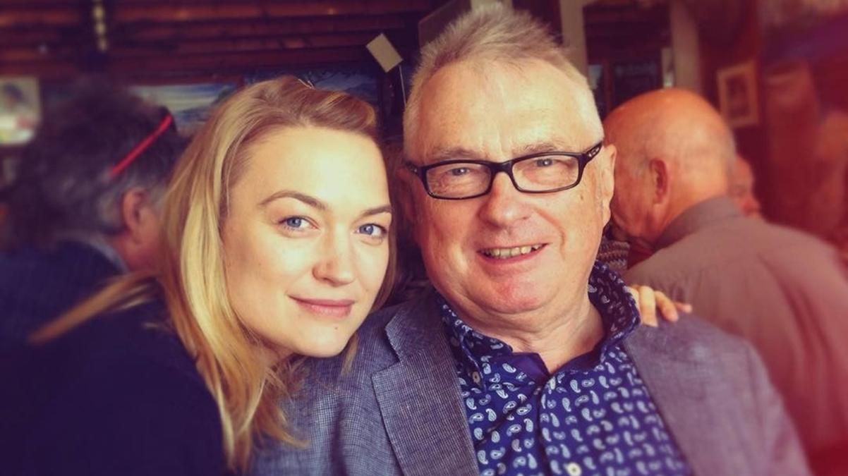 Зірка "Трансформерів" Софія Майлс втратила батька через коронавірус: щемливе зізнання Зірка "Трансформерів" Софія Майлс втратила батька через коронавірус: щемливе зізнання