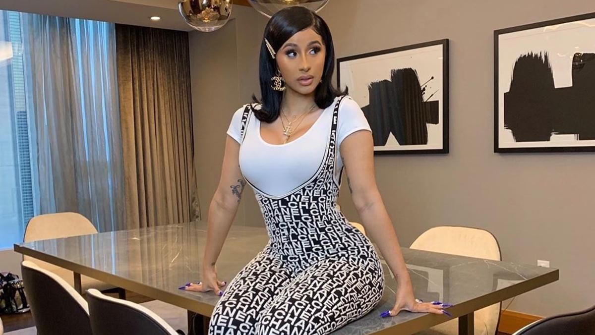 Реперка Cardi B звинуватила Дональда Трампа в ксенофобії через коронавірус: деталі Реперка Cardi B звинуватила Дональда Трампа в ксенофобії через коронавірус: деталі