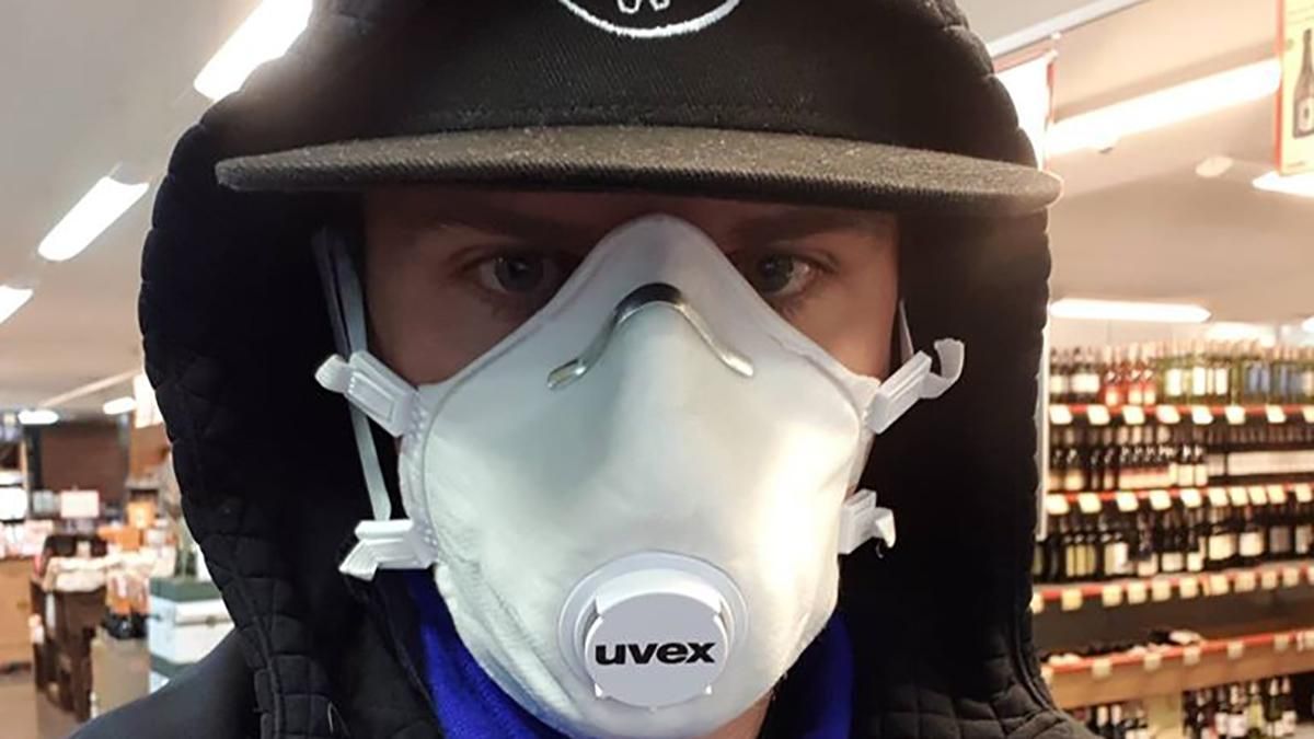 Телеведущий Дмитрий Комаров рассказал, какие правила соблюдает во время карантина Телеведущий Дмитрий Комаров рассказал, какие правила соблюдает во время карантина