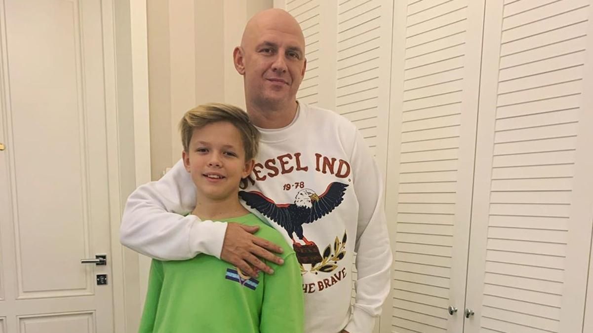 Будь примером для своей семьи: звездные папы призвали соблюдать карантин Будь примером для своей семьи: звездные папы призвали соблюдать карантин