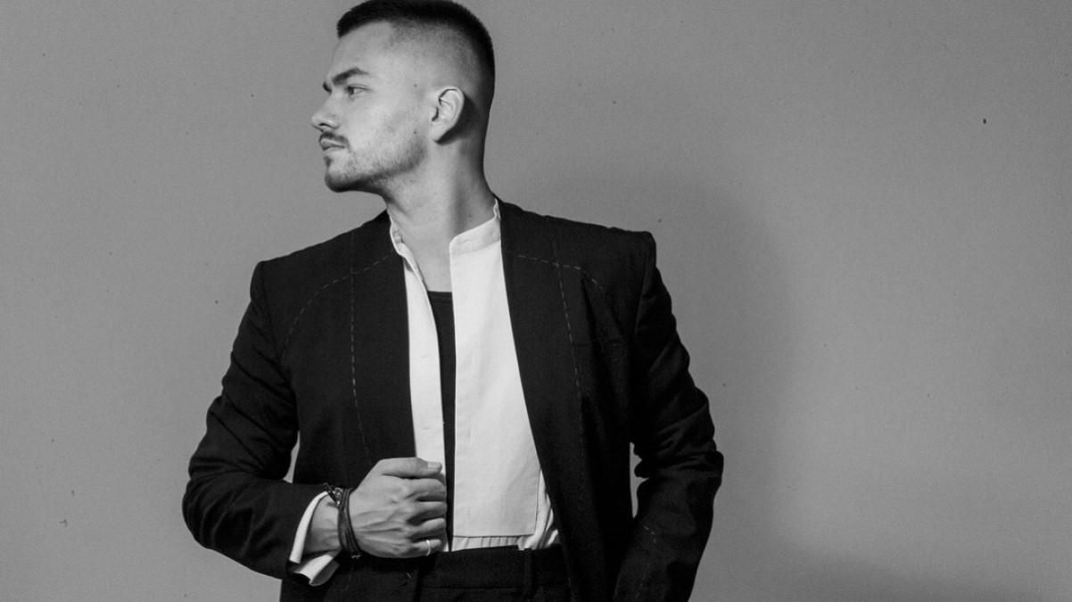 Дизайнер Елены Зеленской Frolov начал шить защитные костюмы для медиков Дизайнер Елены Зеленской Frolov начал шить защитные костюмы для медиков