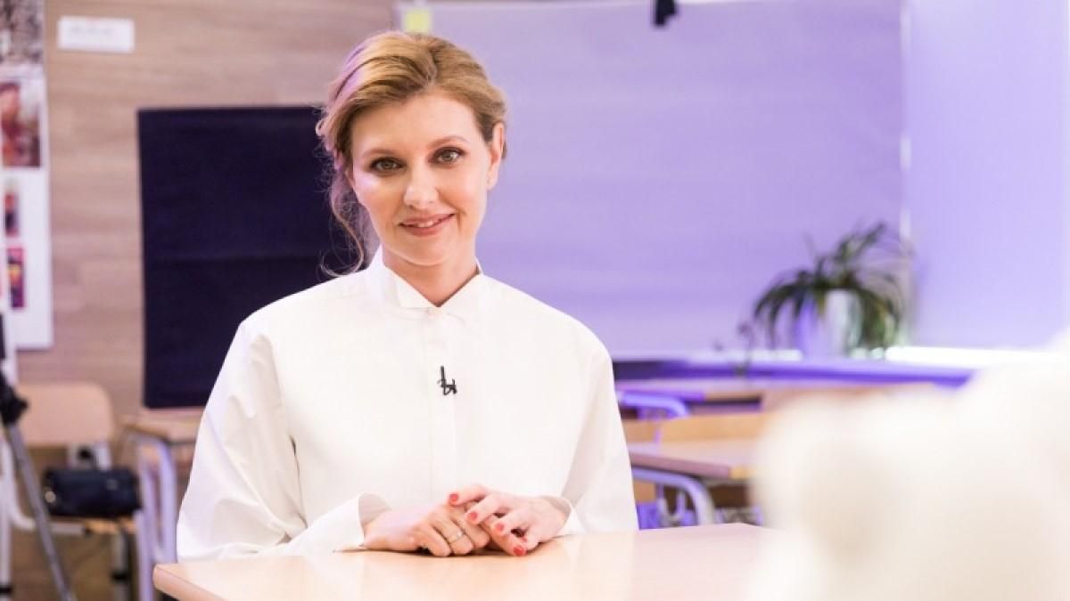 Елена Зеленская надела платье за 1400 гривен: фото и видео Елена Зеленская надела платье за 1400 гривен: фото и видео