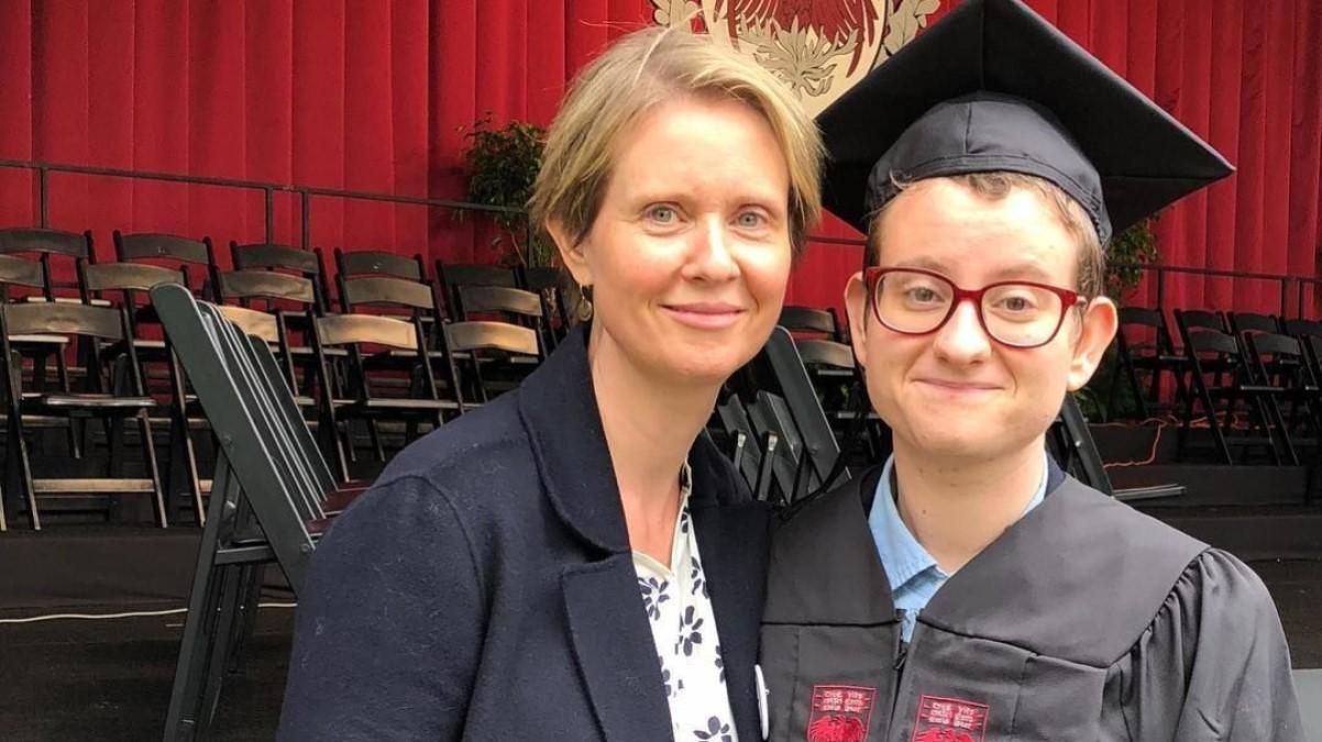 Спершу я не приймала цього, – Синтія Ніксон розповіла про сина-трансгендера Спершу я не приймала цього, – Синтія Ніксон розповіла про сина-трансгендера