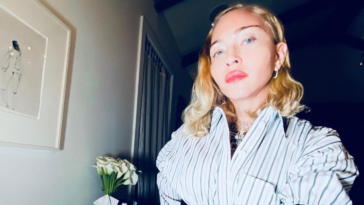 Из-за коронавируса Мадонна потеряла трех друзей только за последние сутки видео
