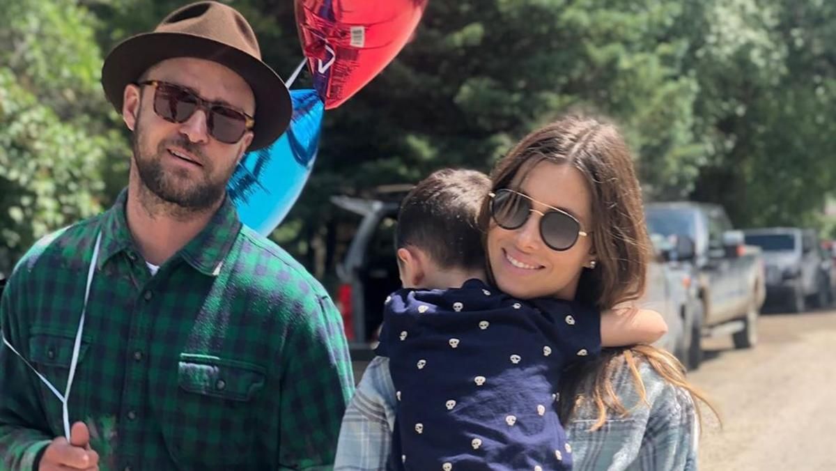 Джастін Тімберлейк поскаржився на труднощі батьківства під час карантину Джастін Тімберлейк поскаржився на труднощі батьківства під час карантину