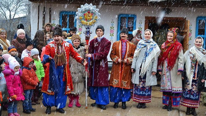 "Щедрого вечора, ворогам на втечу" – щедрівка від Діда Панаса "Щедрого вечора, ворогам на втечу" – щедрівка від Діда Панаса