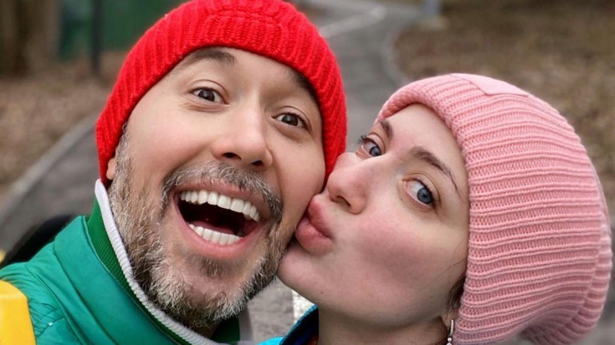 Хроники карантина: как проводят время в изоляции Сергей и Снежана Бабкины Хроники карантина: как проводят время в изоляции Сергей и Снежана Бабкины