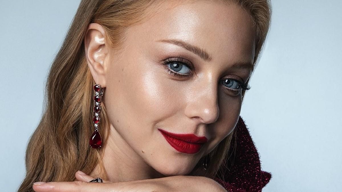 У гостях в Тіни Кароль: співачка показала, як прикрасити стіл до Великодня У гостях в Тіни Кароль: співачка показала, як прикрасити стіл до Великодня