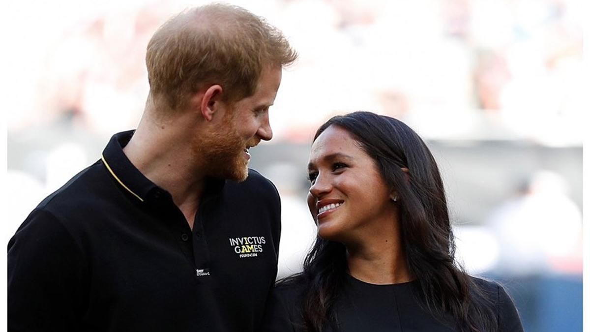 Принц Гарри и Меган Маркл доставляли еду жителям Калифорнии: видео Принц Гарри и Меган Маркл доставляли еду жителям Калифорнии: видео