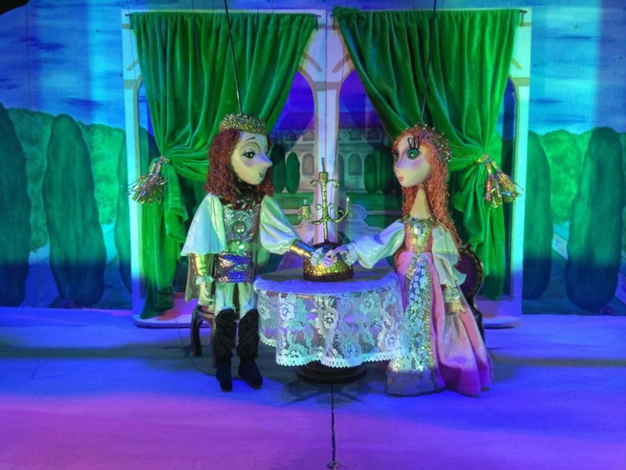Черновицкий театр кукол показывает спектакли онлайн: где смотреть