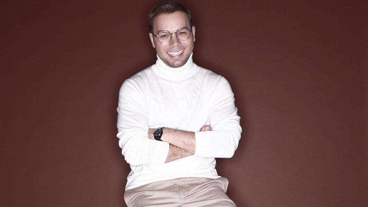 Як правильно поєднувати кольори для стильних образів: поради Андре Тана Як правильно поєднувати кольори для стильних образів: поради Андре Тана