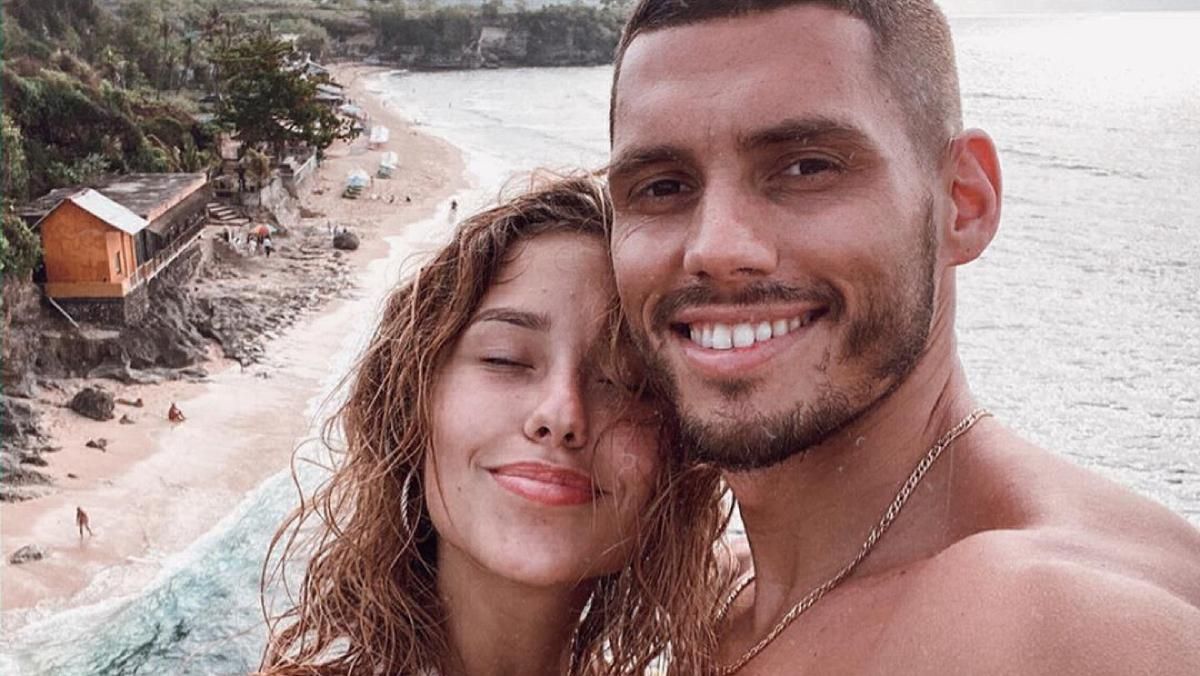 Герой "Холостяка 9" Нікіта Добринін скасував своє весілля через продовження карантину Герой "Холостяка 9" Нікіта Добринін скасував своє весілля через продовження карантину