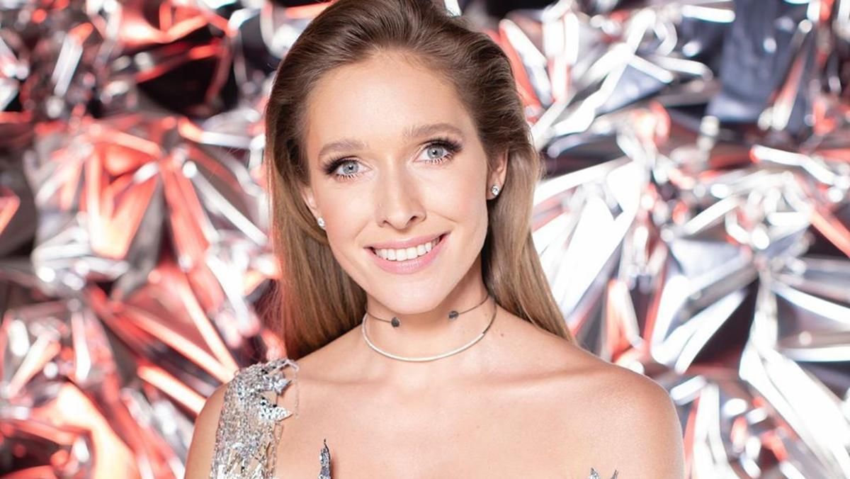 У рожевому жакеті та стильному капелюсі: Катерина Осадча підкорила мережу новим образом У рожевому жакеті та стильному капелюсі: Катерина Осадча підкорила мережу новим образом