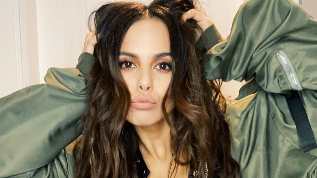 Настя Каменських засвітила стрункі ноги в сексуальній піжамі: фото Настя Каменських засвітила стрункі ноги в сексуальній піжамі: фото