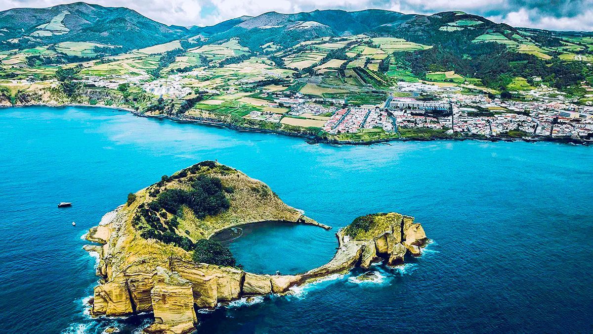 Португалия примет летом туристов: 5 впечатляющих фото Португалия примет летом туристов: 5 впечатляющих фото