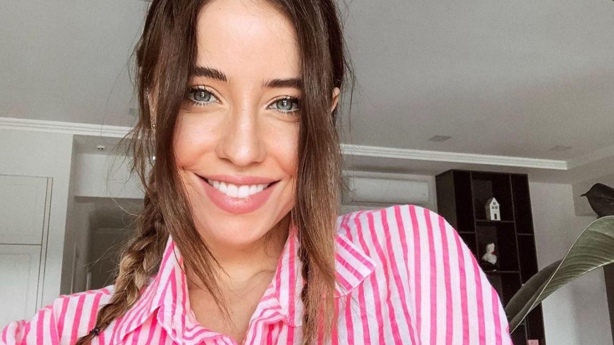 Надя Дорофеева показала, как выглядела в детстве: очаровательное фото Надя Дорофеева показала, как выглядела в детстве: очаровательное фото